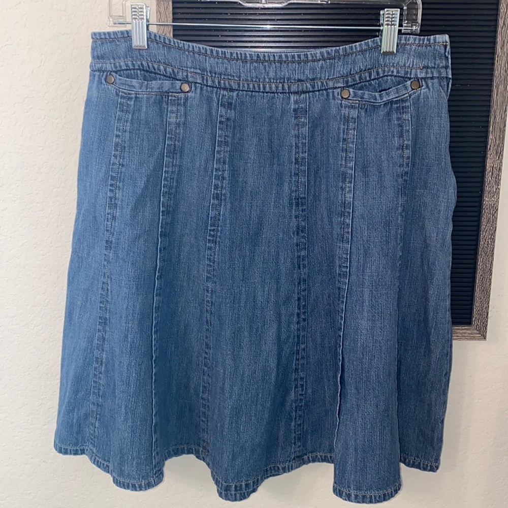 Christopher & banks Sz 12 100% Cotton Fit & Flare Pleated Denim Blue Jean Skirt